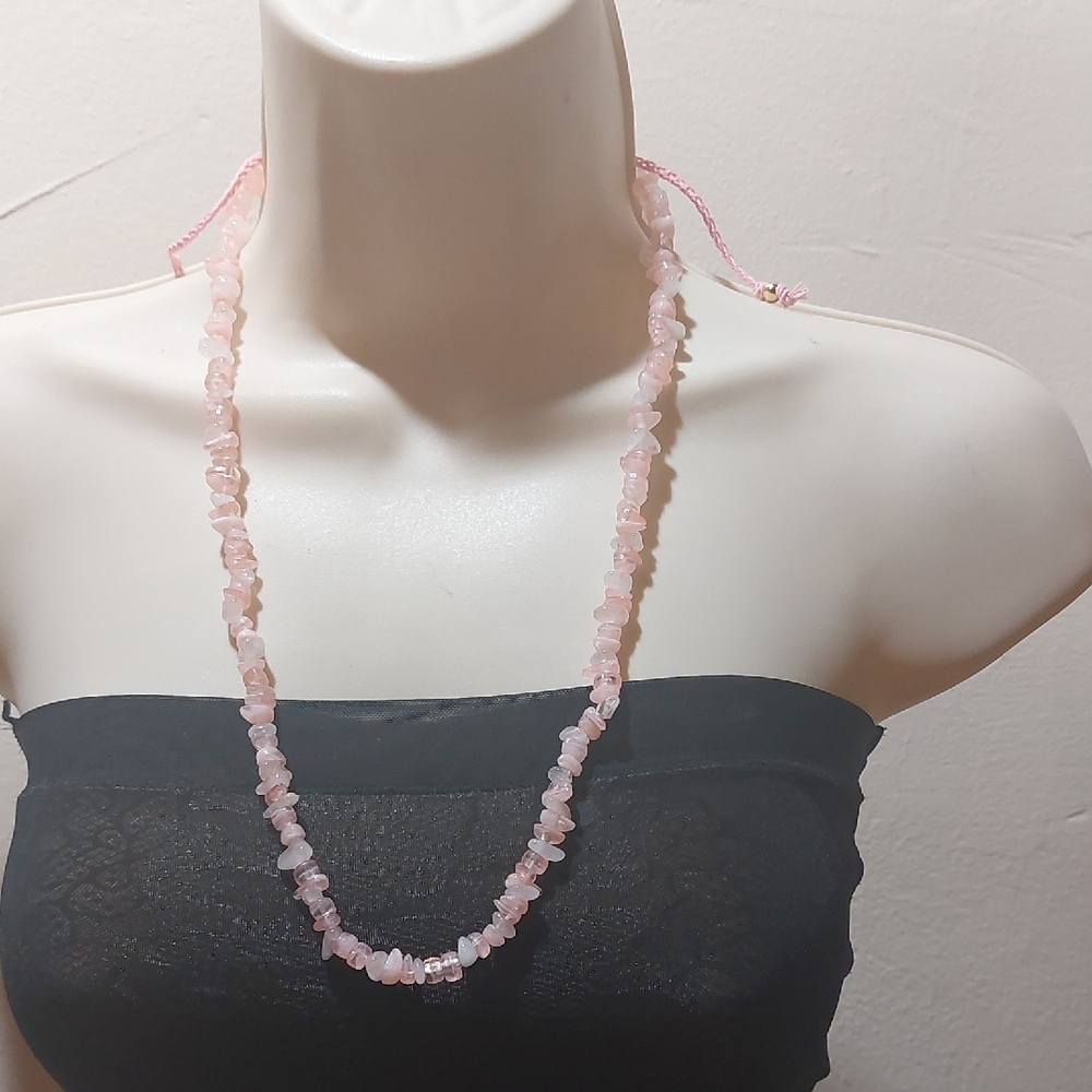 Pink Acrylic And White Quartz Single Strand Bead Necklace Adjustable Length - Picture 1 of 6